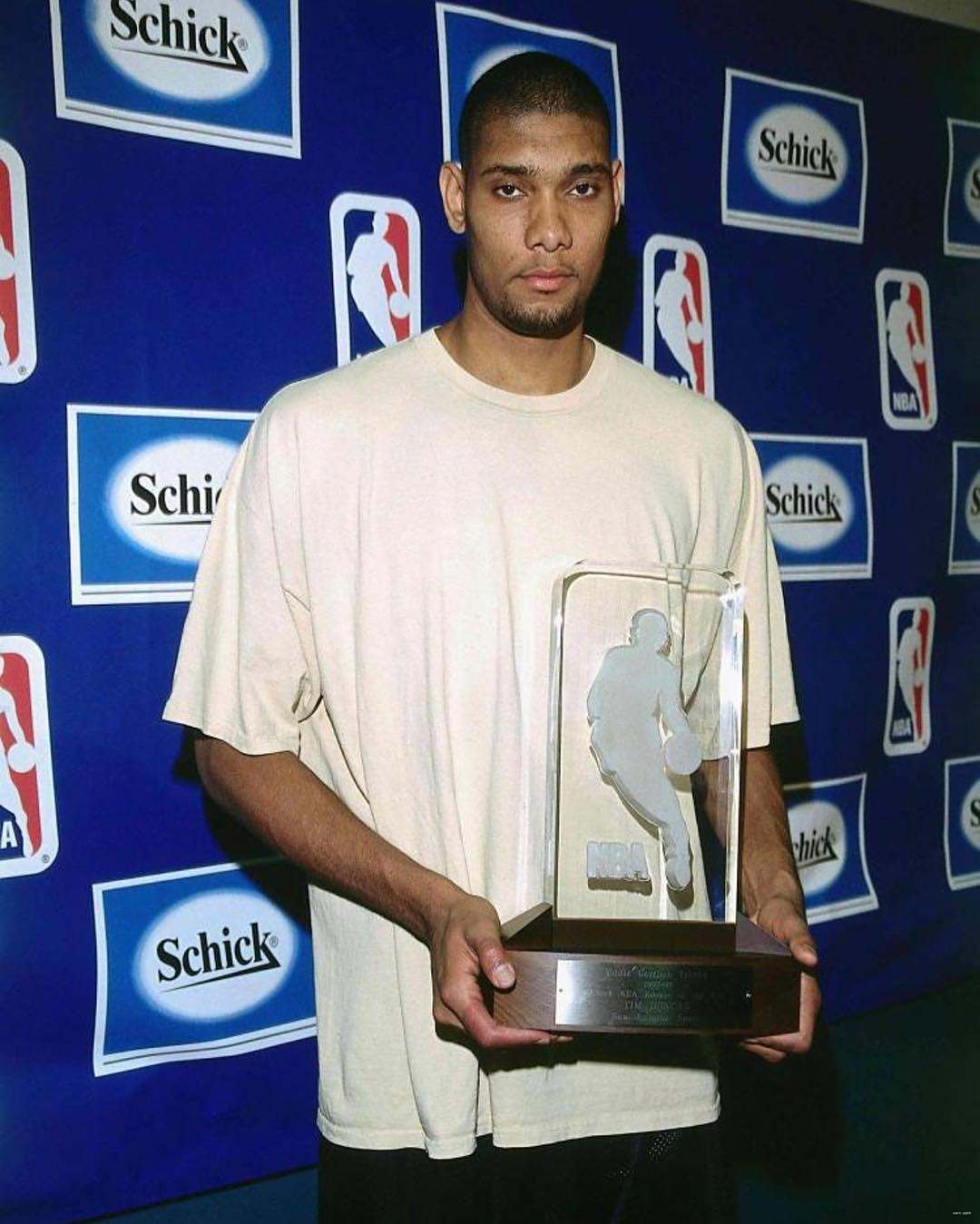 英超争四白 英超争四白